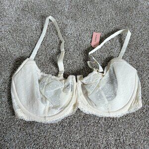 Dobreva Lace Bra Underwire, 40DD Ivory Colour Sexy New in Package